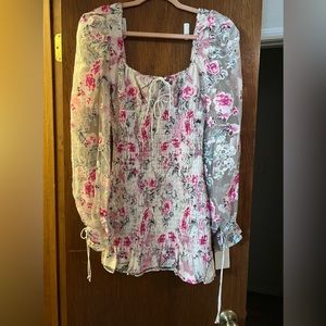 For love and Lemon dress small